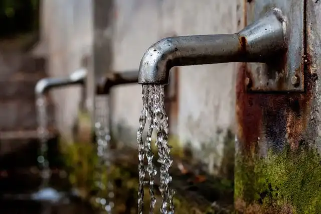 drinking-fountain image